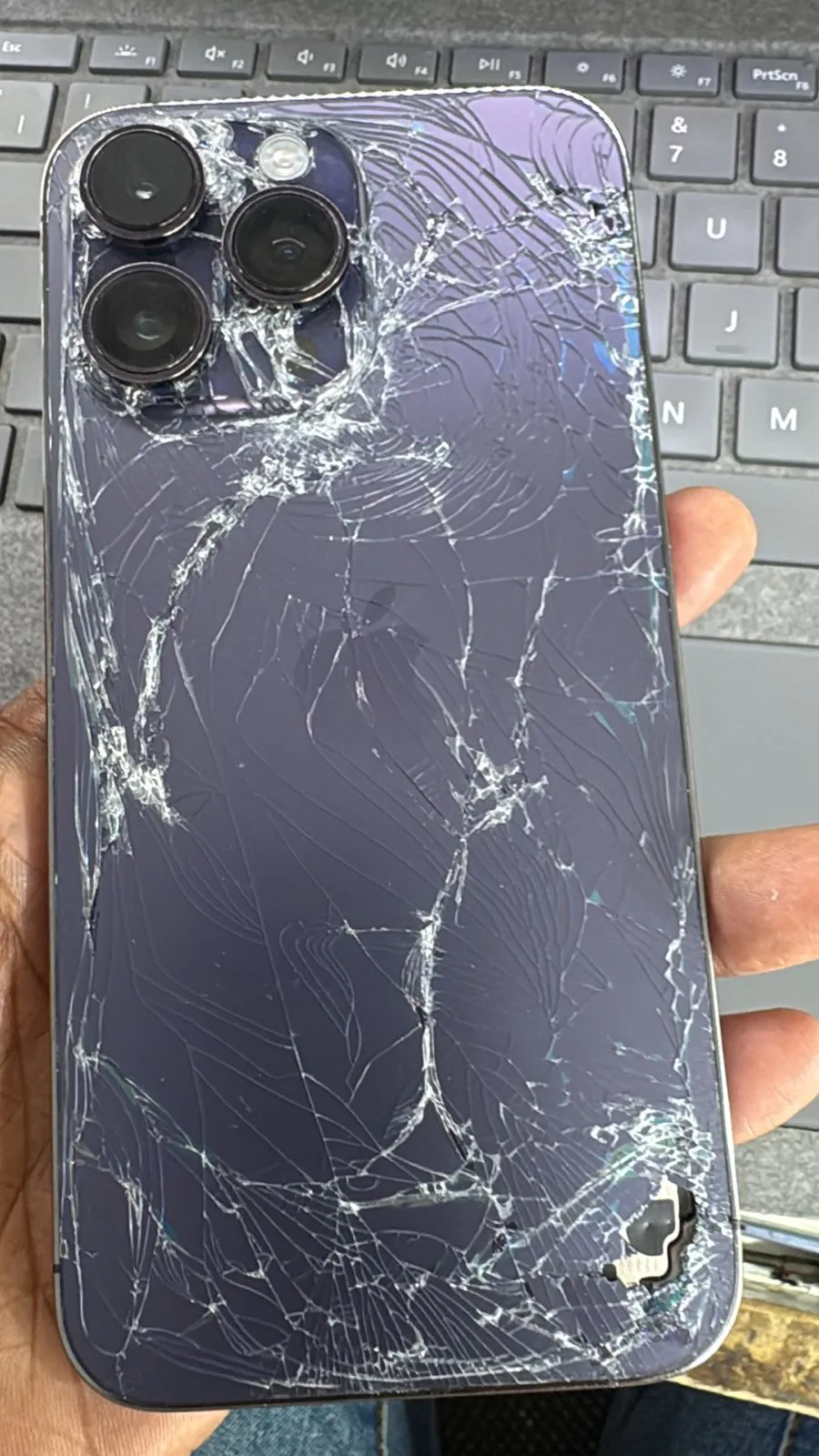iPhone back glass replacement in Dubai – broken rear glass repair